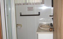 Eco Huts - Jervis Bay Getaways - Accommodation in Bendigo 5