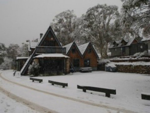 Habitat Chalet - Accommodation in Bendigo 0