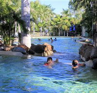 Aussie Outback Oasis Cabin and Van Village - Accommodation in Bendigo