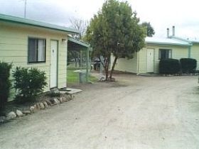 Country Style Caravan Park - Accommodation in Bendigo 2