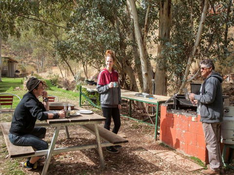 Standley Chasm Angkerle Camping - Accommodation in Bendigo 1