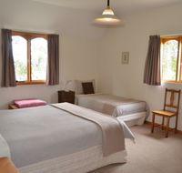 Herons Rise Vineyard Accommodation - Accommodation in Bendigo