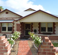 Two Cow Cottage Bed and Breakfast - Accommodation in Bendigo