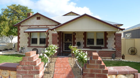 Two Cow Cottage Bed And Breakfast - Accommodation in Bendigo 0