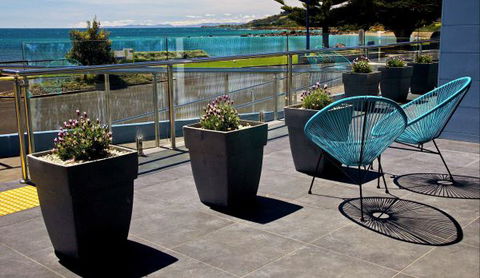 Penguin Beachfront Apartments - Accommodation in Bendigo 0