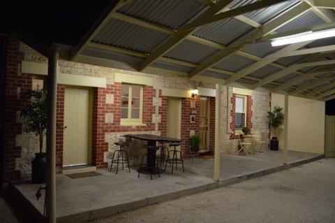 Two Cow Cottage Bed And Breakfast - Accommodation in Bendigo 3