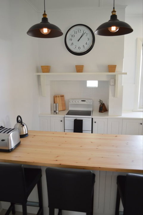 Two Cow Cottage Bed And Breakfast - Accommodation in Bendigo 4