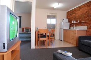 Tea House Motor Inn - Accommodation in Bendigo 2