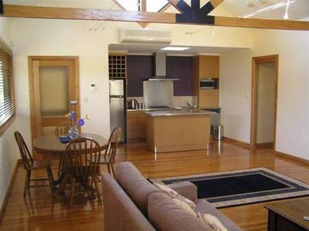 West Scottsdale TAS Accommodation in Bendigo