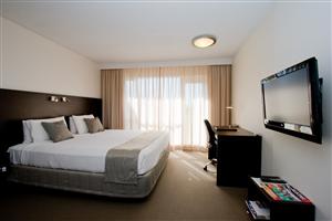 St Ives Motel Apartments - Accommodation in Bendigo 2