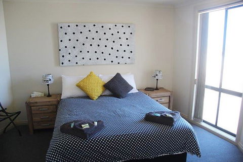 Cliff House Beachfront Villas - Accommodation in Bendigo 0