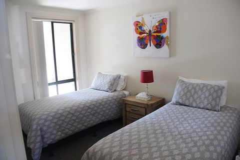 Cliff House Beachfront Villas - Accommodation in Bendigo 3