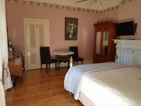 Angas Plains Wines Suites - Accommodation in Bendigo 1
