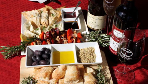 Angas Plains Wines Suites - Accommodation in Bendigo 8