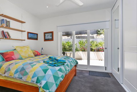 Barossa White House: The West Wing - Accommodation in Bendigo 8