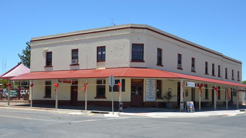 Copper Coast Hotel - Accommodation in Bendigo 0