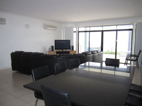 The Waterfront Starfish - Accommodation in Bendigo 2