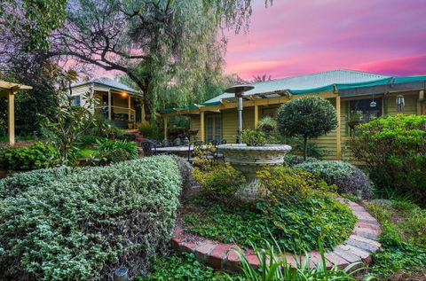 Bendigo Cottages Bed And Breakfast - Accommodation in Bendigo 0