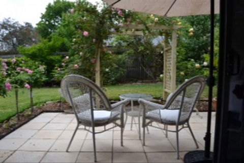 Garden Cottage B And B - Accommodation in Bendigo 1