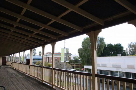 Hotel Corones Charleville - Accommodation in Bendigo 4