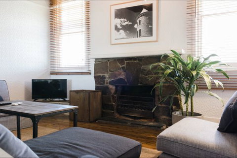 Mount Ophir Estate - The Gatehouse - Accommodation in Bendigo 0