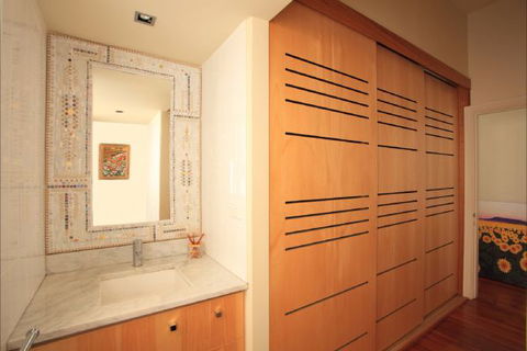 Queens Park Beach House - Accommodation in Bendigo 7