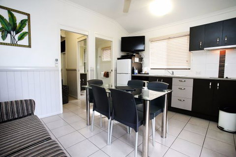 BIG 4 Rowes Bay Beachfront Holiday Park - Accommodation in Bendigo 8