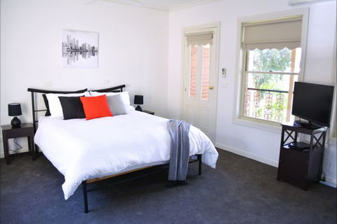 Turner Terrace - Accommodation in Bendigo 2