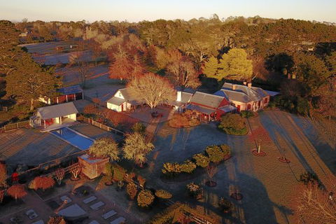 Vine Lodge Heritage Getaway - Accommodation in Bendigo 0