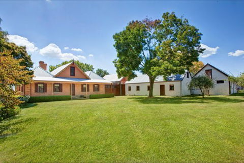 Vine Lodge Heritage Getaway - Accommodation in Bendigo 1