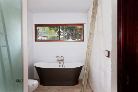 Vine Lodge Heritage Getaway - Accommodation in Bendigo 3