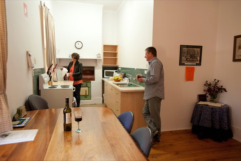 Black Jack Get-A-Way - Nana's Home - Accommodation in Bendigo 3