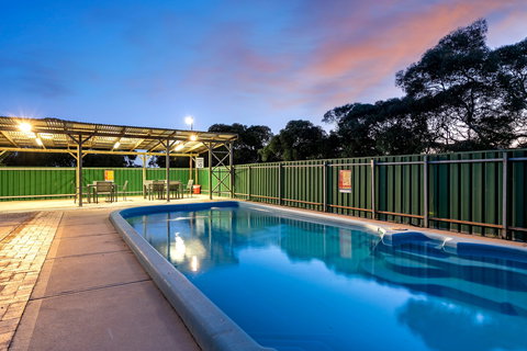 Border Village Roadhouse - Accommodation in Bendigo 1