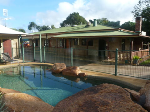 Curtain Fig Motel Yungaburra - Accommodation in Bendigo 0