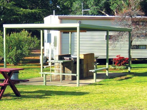 Getaway Tourist Park - Accommodation in Bendigo 2