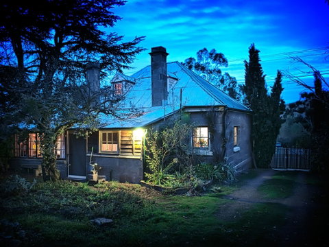 Hamilton Heritage Holiday Homes - McCauley's Cottage - Accommodation in Bendigo 1