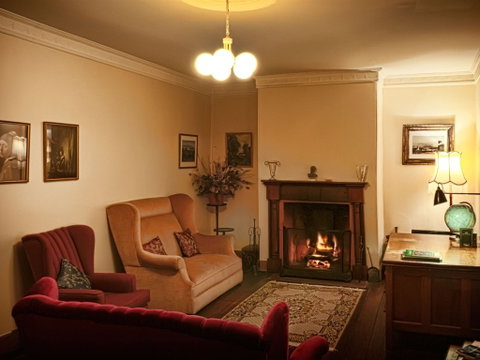 Hamilton Heritage Holiday Homes - McCauley's Cottage - Accommodation in Bendigo 2