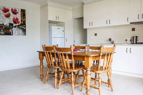 Moose And Mimis Accommodation - Accommodation in Bendigo 0