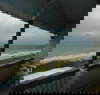 Rose's Beach House - Accommodation in Bendigo