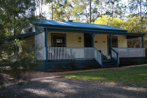 Telegraph Retreat Cottages - Accommodation in Bendigo 1