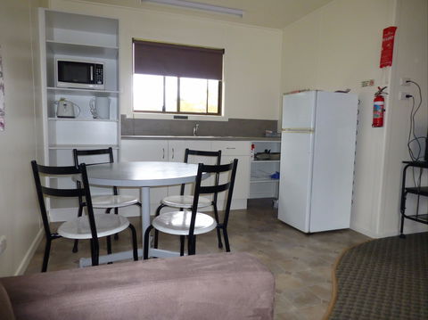 Country Style Caravan Park - Accommodation in Bendigo 5