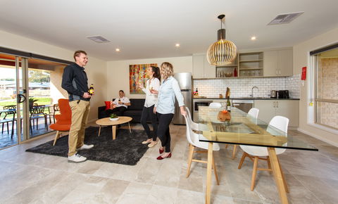 Howlong Country Golf Club Motel - Accommodation in Bendigo 0
