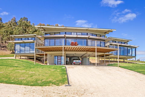 McLaren Eye - Accommodation in Bendigo 1