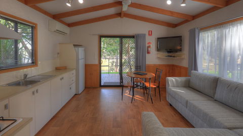Moama Riverside Holiday And Tourist Park - Accommodation in Bendigo 4