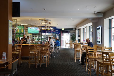 Oasis On Beamish Hotel - Accommodation in Bendigo 2