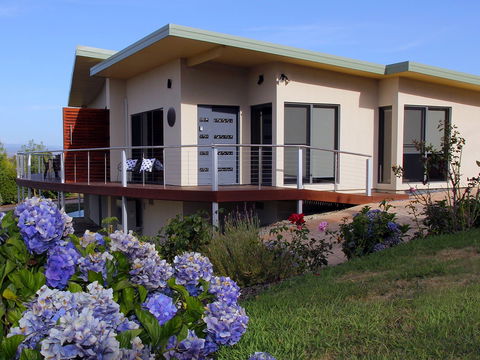 Outlook BnB - Accommodation in Bendigo 0