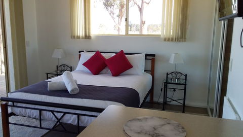 Pelican Point Sanctuary - Accommodation in Bendigo 5