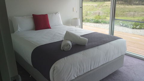 Pelican Point Sanctuary - Accommodation in Bendigo 8