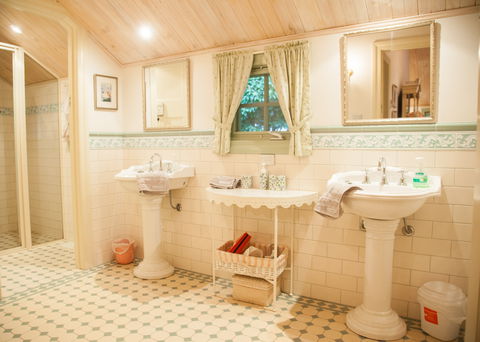 The Studio & The Barn - Accommodation in Bendigo 7