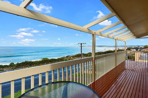 Absolute Boomer - Accommodation in Bendigo 0